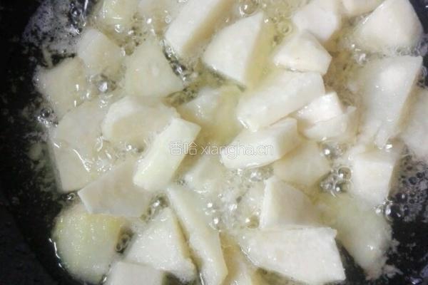 拔丝土豆的做法图解3