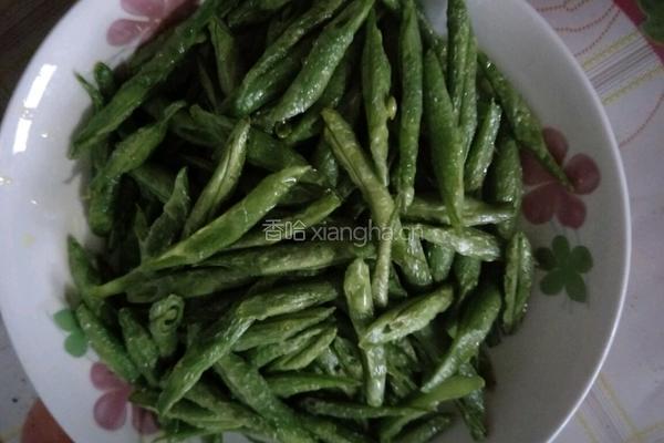干煸四季豆的做法图解3