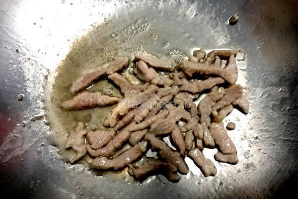 葱爆肉丝的做法图解4