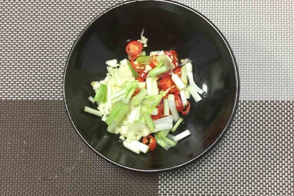 风味卤香干的做法图解4