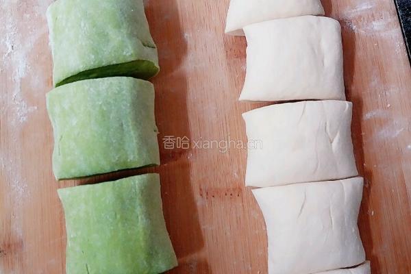 花朵豆沙包的做法图解3