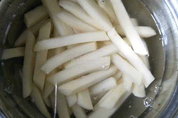 少油版煎薯条的做法图解1