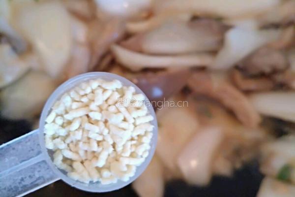 平菇白菜片的做法图解6