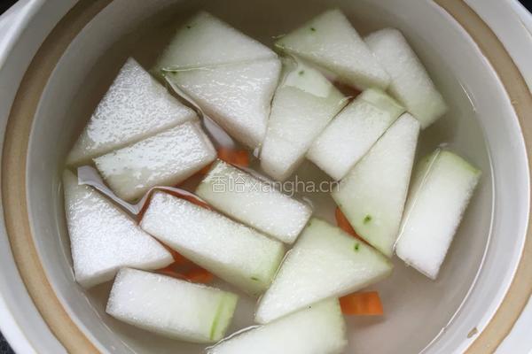 鲫鱼豆腐冬瓜汤的做法图解3