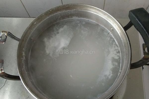 蔬菜瘦肉粥的做法图解1