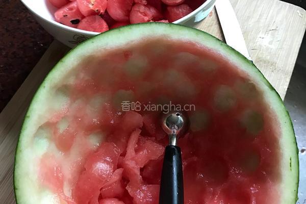 缤纷西瓜聚宝盆的做法图解2