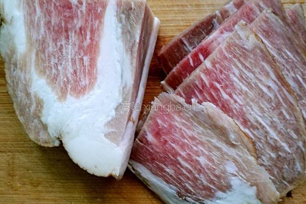 美味腊肉羹的做法图解1