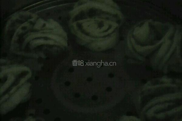 肉松花卷的做法图解2