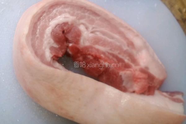 梅菜剁猪肉的做法图解1