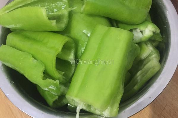 虎皮尖椒的做法图解2
