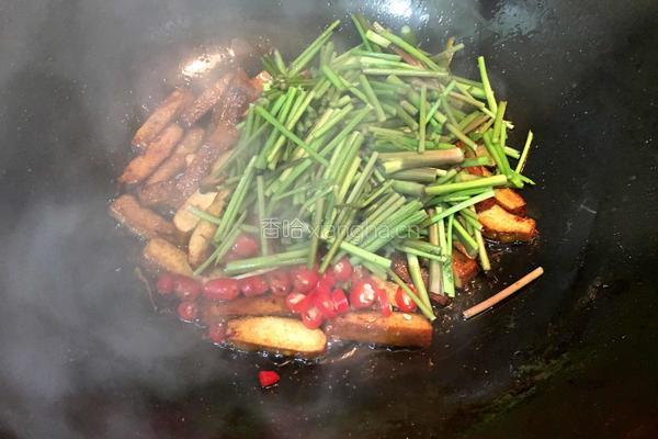 野芹菜炒香干的做法图解5
