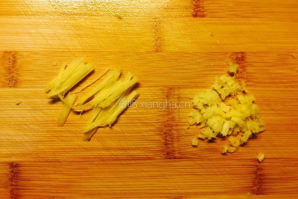 冬瓜汆香菜丸子汤的做法图解4