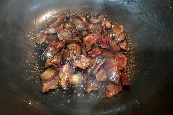 野芹菜炒腊肉的做法图解5