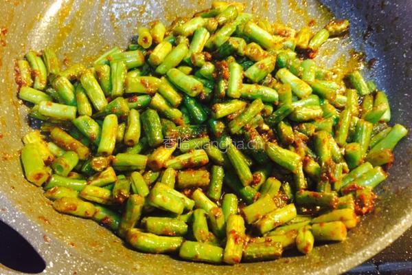 三巴酱炒四季豆的做法图解8