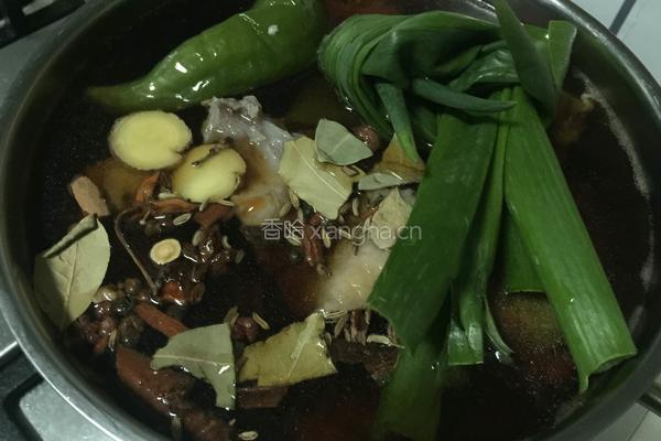 卤马肉的做法图解4