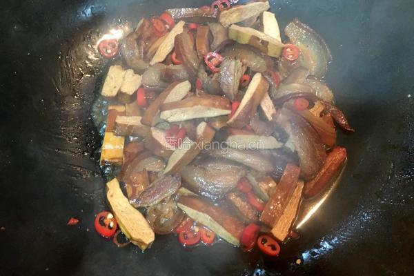 腊肉炒香干的做法图解7