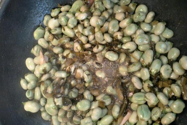 豌豆炒酸菜的做法图解4