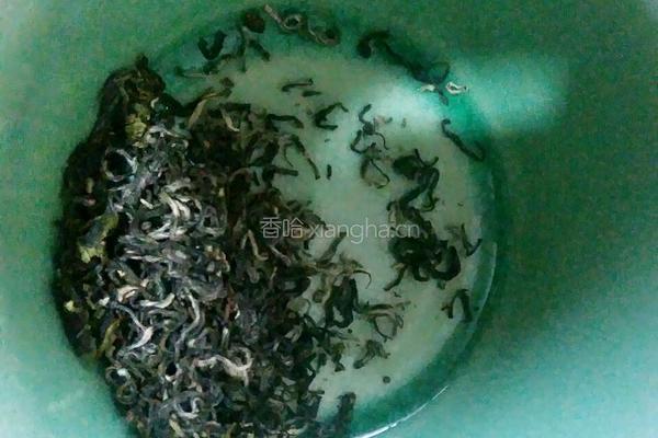 茶香虾仁的做法图解1