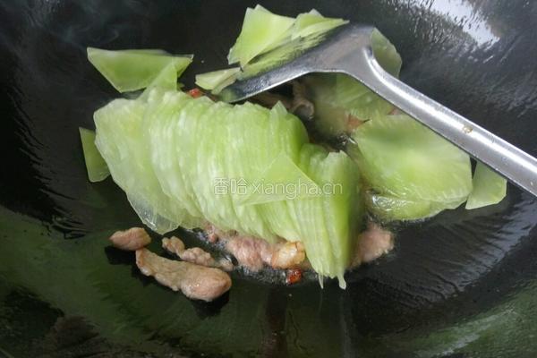 莴笋炒肉的做法图解5