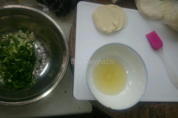 葱花油饼（懒人做法）的做法图解1