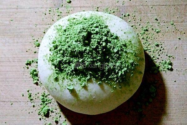 手工双色麻食的做法图解2