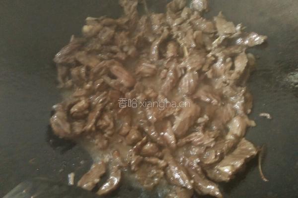 芹菜炒牛肉的做法图解5
