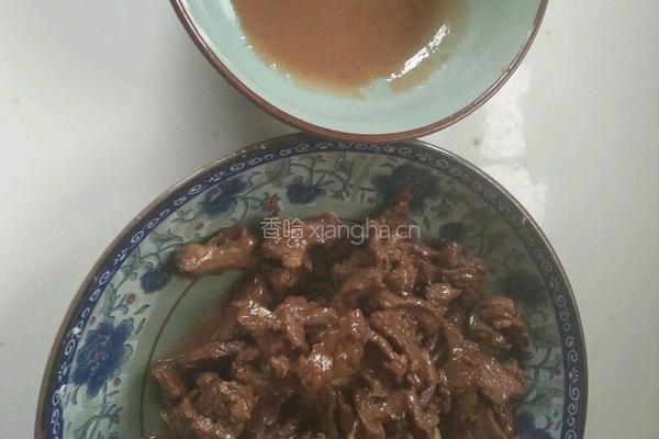 芹菜炒牛肉的做法图解6