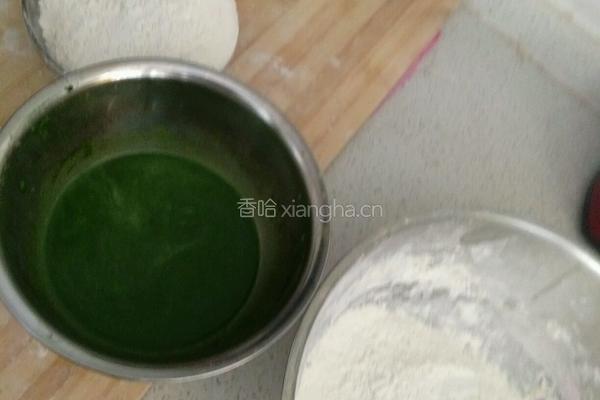 菠菜海鲜面的做法图解4