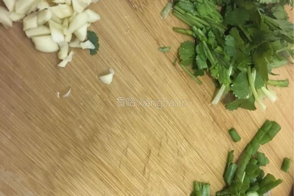 凉拌藕片的做法图解3