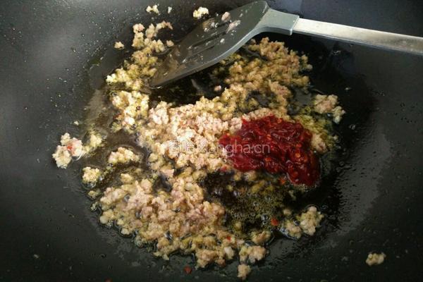 肉末炒茄丁的做法图解7