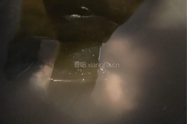 海带绿豆排骨汤的做法图解4