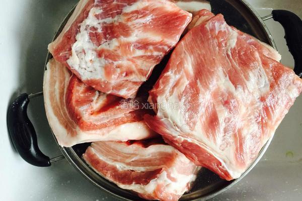 满族二八席之~(碗肉)~扣肉的做法图解1