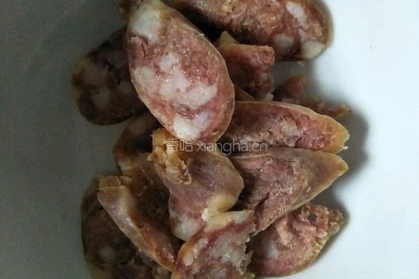 香肠孜然炒面的做法图解2