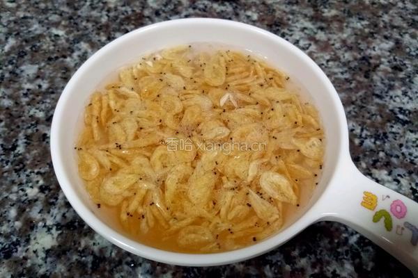 虾皮紫菜汤的做法图解1