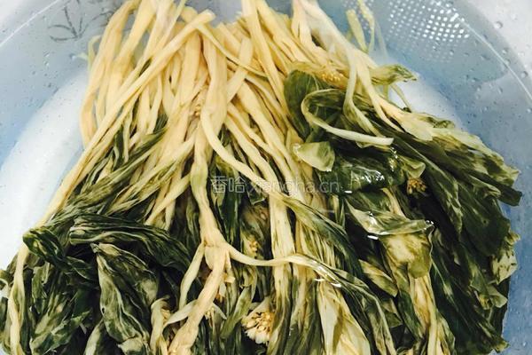 梅菜牛肉馅大汤包的做法图解4