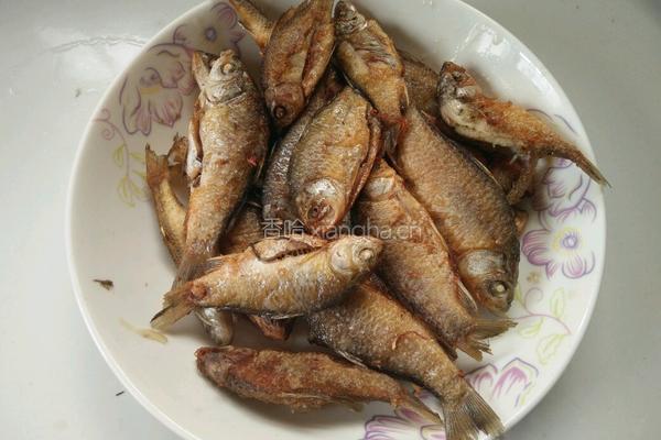 辣椒炒小鱼的做法图解10