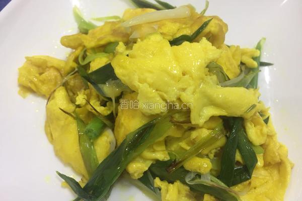 大蒜炒土鸡蛋的做法图解3