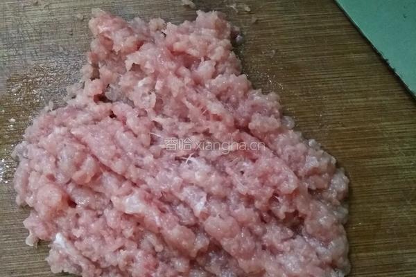 瘦肉饼子的做法图解2