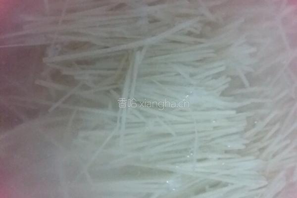 凉拌莲藕丝的做法图解3