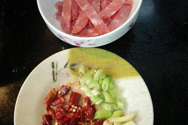 炝炒娃娃菜的做法图解2