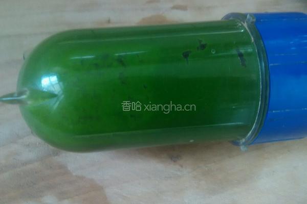 菠菜面团的做法图解2