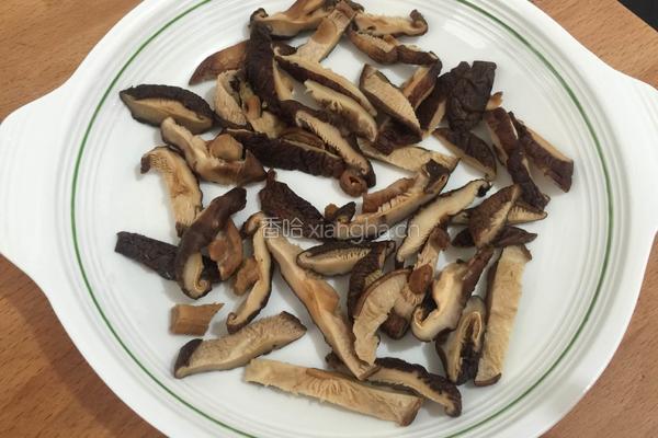 香菇蒸鸡腿肉的做法图解7