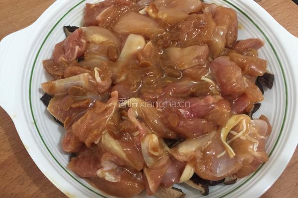 香菇蒸鸡腿肉的做法图解8