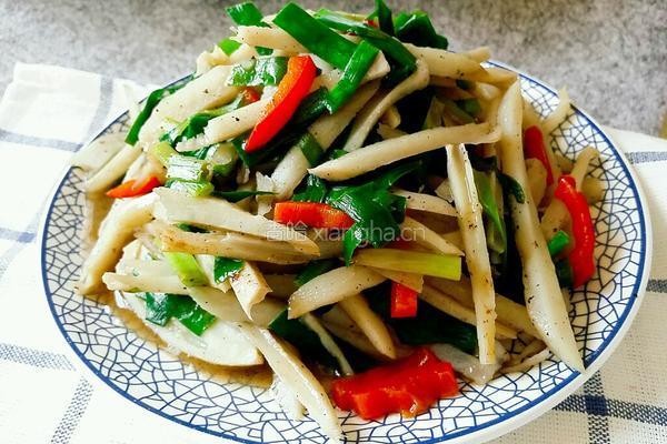 韭菜炒莲菜的做法图解6
