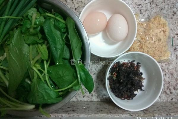 紫菜虾米蛋花汤的做法图解1