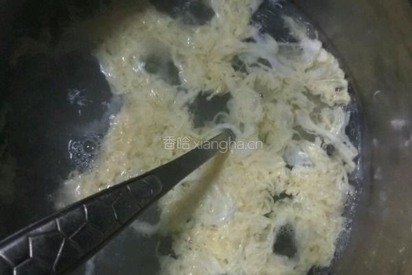 紫菜虾米蛋花汤的做法图解2