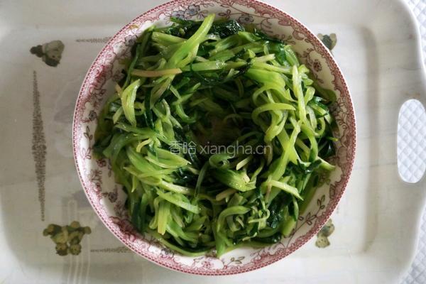 韭菜炒莴苣的做法图解7