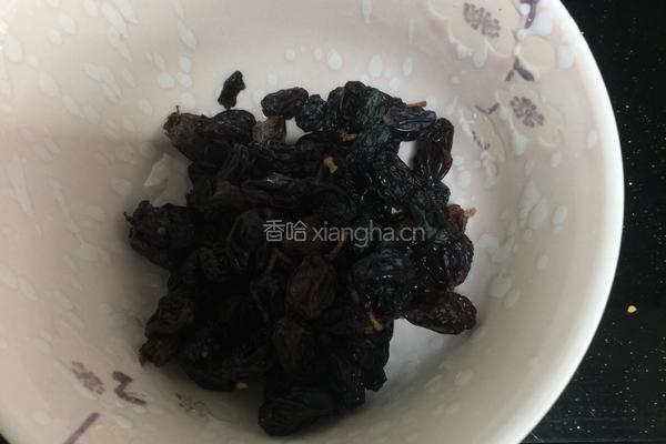 黑提苹果酱蛋糕卷（此配料为26*30左右两烤盘的量）的做法图解2