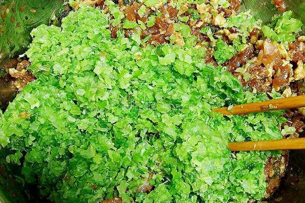 馄饨馅之芹菜鲜肉的做法图解7