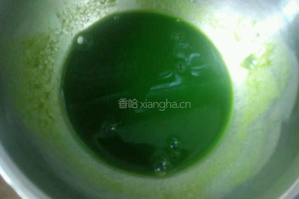 菠菜汁煎饼的做法图解1